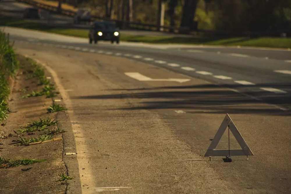 Las balizas portátiles están entre los Consejos para evitar Accidentes de Tránsito